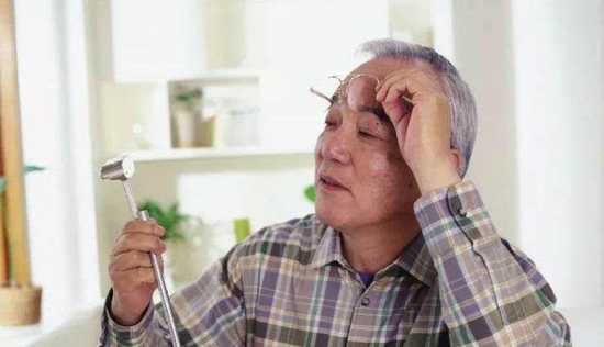 美麗島多焦鏡：近視老花困擾我5年了，有沒(méi)有一種眼鏡可解決